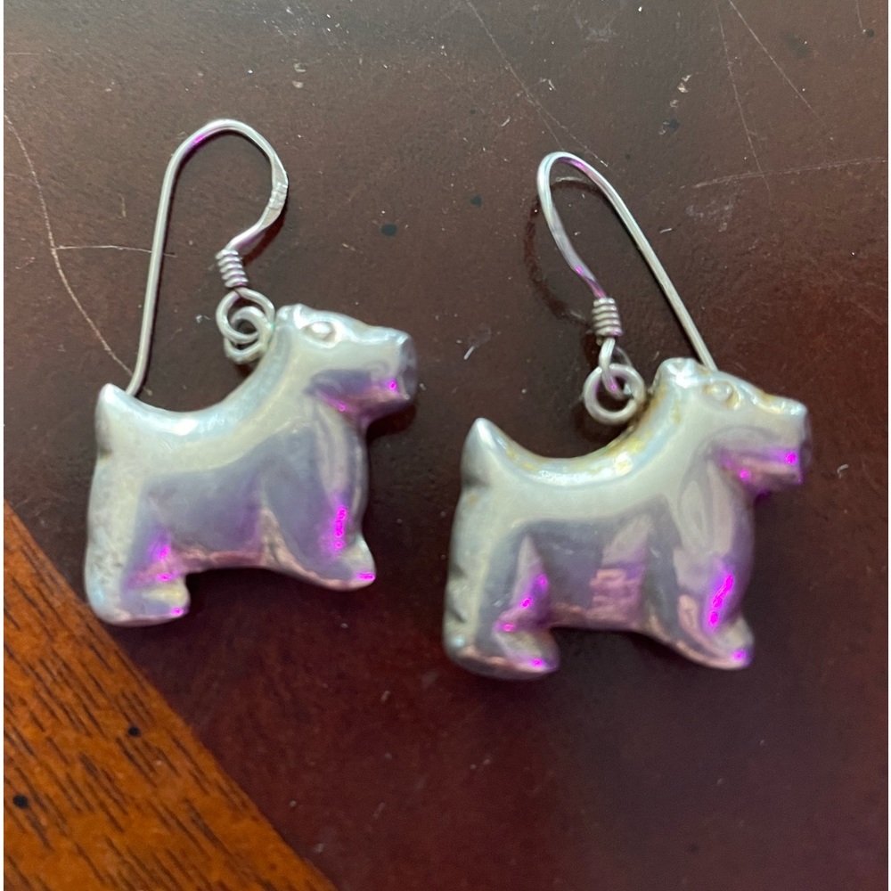 Adorable silver Scotty earrings